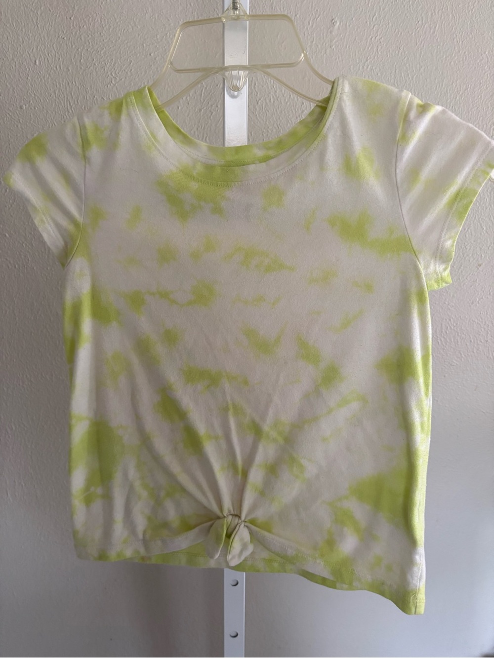 Cat & Jack White and Lime Green Tie-Dye Knot Tee Size 6-6X
